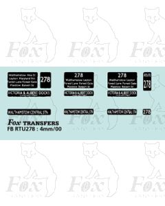 DESTINATION SCREENS - VICTORIA & ALBERT DOCK - WALTHAMSTOW  
